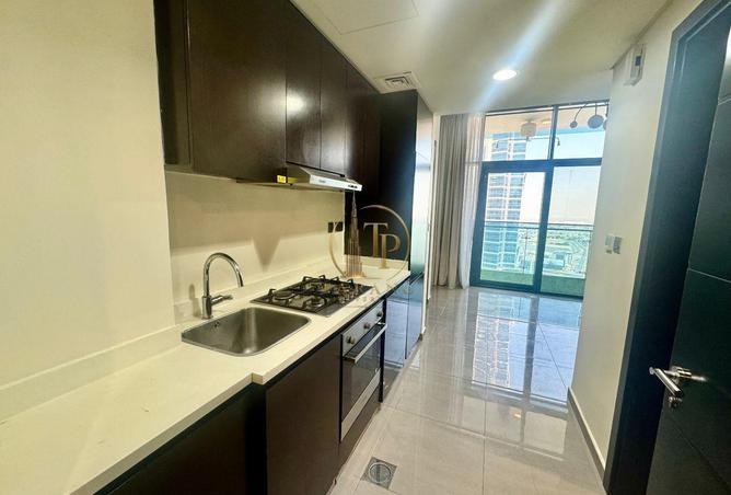 98270416 - Property Image 3