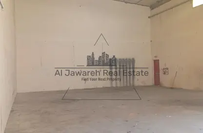 مستودع - استوديو - 2 حمامات للايجار في أم درع - أم القيوين