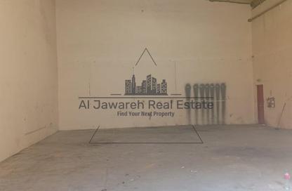 Warehouse - Studio - 2 Bathrooms for rent in Umm Dir - Umm Al Quwain
