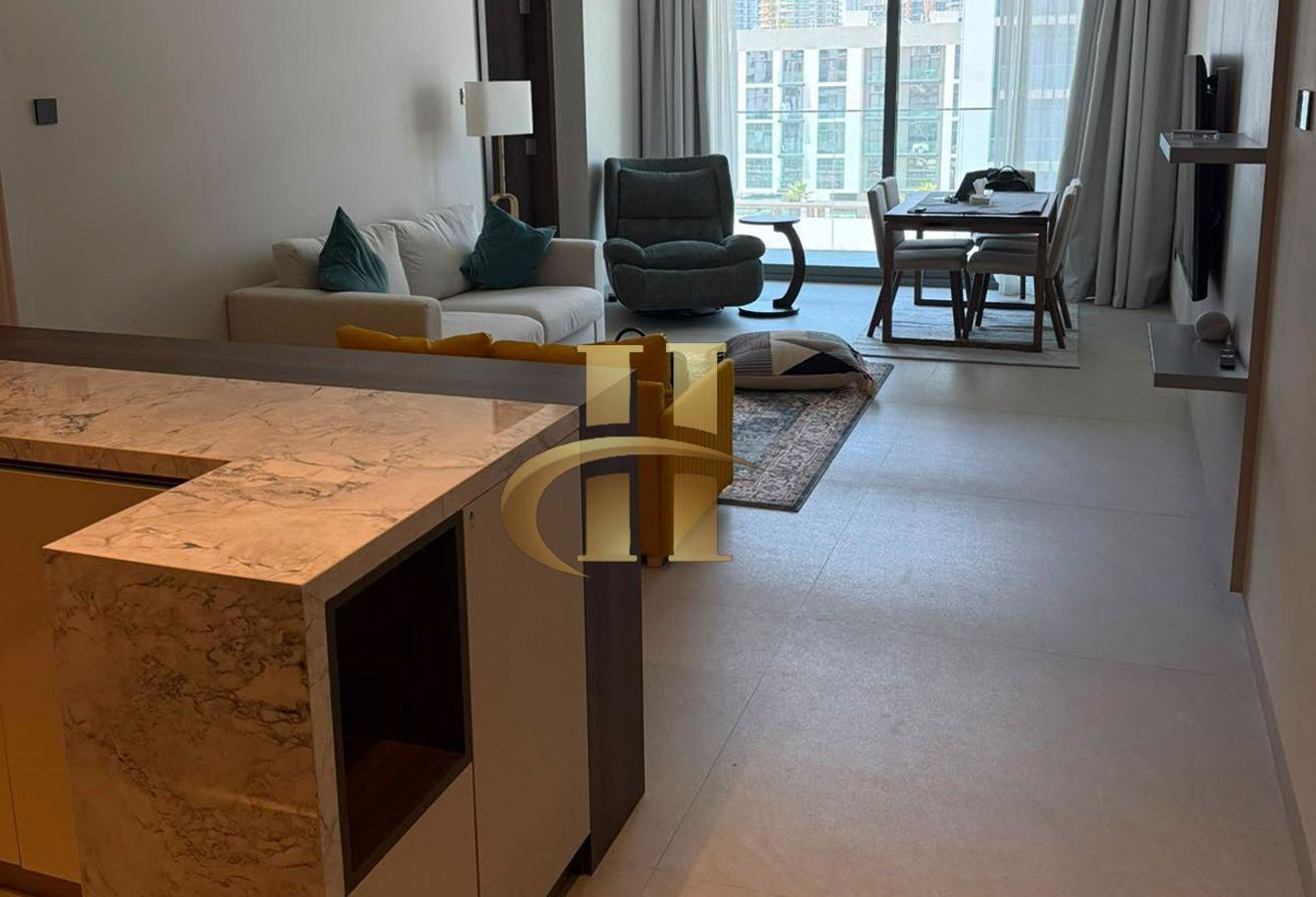 Fully furnished | Elegant | Spacious | Modern photo 5
