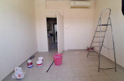 Apartment - Studio - 1 for rent in Muwailih Building - Muwaileh - Sharjah