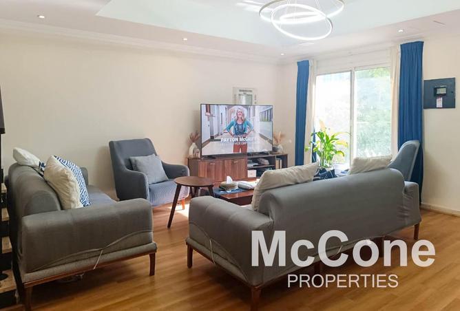 76162711 - Property Image 2