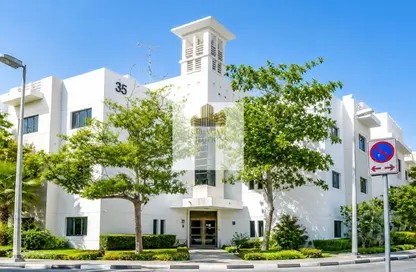 Apartment - 3 Bedrooms - 3 Bathrooms for rent in The Gardens Building 31 - The Gardens Buildings - The Gardens - Dubai
