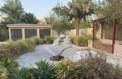 Villa - 2 Bedrooms - 4 Bathrooms for rent in District 16 - Jumeirah Village Circle - Dubai