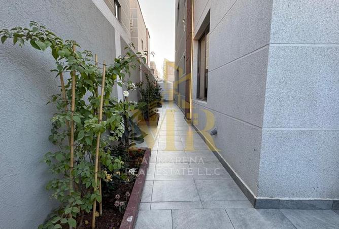 58199047 - Property Image 3