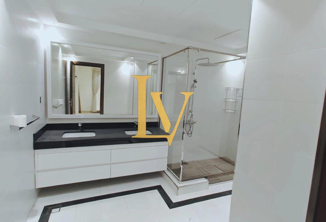 6BR Villa | Private Garden in Living Legends photo 16