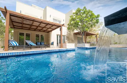 Villa - 5 Bedrooms - 7 Bathrooms for sale in Meadows 4 - Meadows - Dubai