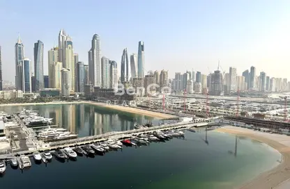 شقة - 2 غرف نوم - 3 حمامات للايجار في برج بيتش مانشن 1 - قصر الشاطئ - إعمار بيتشفرونت - دبي هاربور - دبي