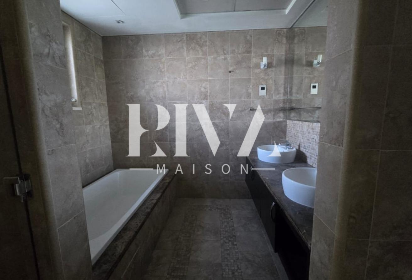 Corner Plot | 3BR Regional Villa | Jumeirah Park photo 23