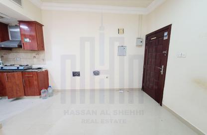 Apartment - Studio - 1 Bathroom for rent in Fire Station Road - Muwaileh - Sharjah Apartment - Studio - 1 Bathroom for rent in Fire Station Road - Muwaileh - Sharjah