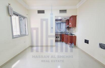 Apartment - Studio - 1 Bathroom for rent in Fire Station Road - Muwaileh - Sharjah