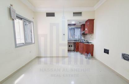 Apartment - Studio - 1 Bathroom for rent in Fire Station Road - Muwaileh - Sharjah Apartment - Studio - 1 Bathroom for rent in Fire Station Road - Muwaileh - Sharjah