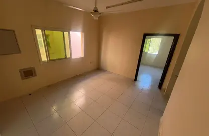 Apartment - 2 Bedrooms - 1 Bathroom for rent in Al Mina Building - Al Rawda 2 - Al Rawda - Ajman
