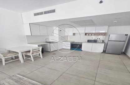 Apartment - 1 - 1 for sale in The Bridges - Shams Abu Dhabi - Al Reem Island - Abu Dhabi Apartment - 1 - 1 for sale in The Bridges - Shams Abu Dhabi - Al Reem Island - Abu Dhabi