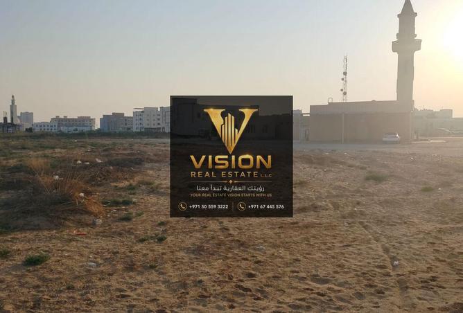 أرض سكنية تجارية للبيع بمساحة 5500 قدم مربع