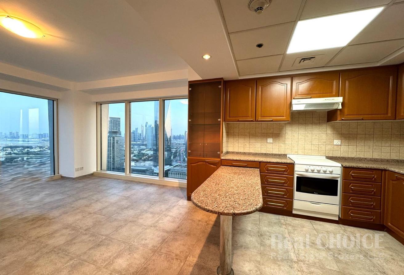 1-BR Apartment | Premium Amenities |Prime Location photo 2