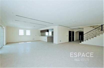 Villa - 4 - 4 for sale in District 4 - Jumeirah Park - Dubai