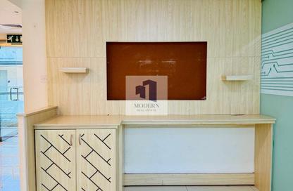 Office Space - Studio - 1 Bathroom for rent in Atrium Centre - Al Mankhool - Bur Dubai - Dubai