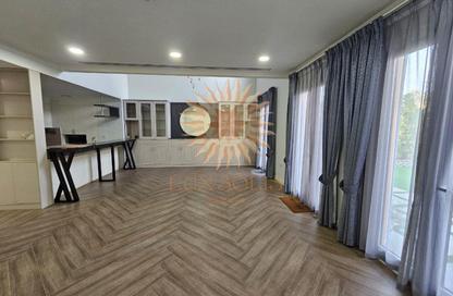 Villa - 4 - 5 for rent in Sur La Mer 1 - Sur La Mer - Jumeirah 1 - Jumeirah - Dubai