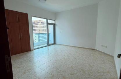 Apartment - 2 Bedrooms - 4 Bathrooms for rent in Al Dana Tower - Al Majaz 3 - Al Majaz - Sharjah