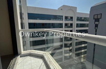 Apartment - Studio - 1 Bathroom for rent in Golden Sands 6 - Al Mankhool - Bur Dubai - Dubai