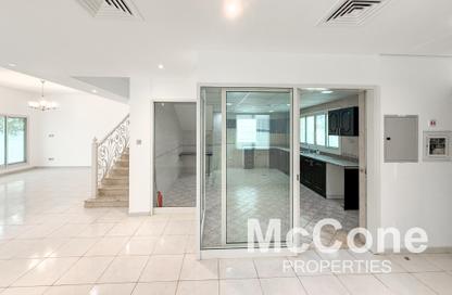 Villa - 4 - 4 for rent in Nakheel Circle Villas - Jumeirah Village Circle - Dubai