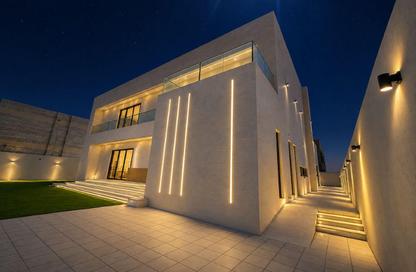 Villa - 4 Bedrooms - 6 Bathrooms for rent in Al Athbah - Wadi Al Amardi - Dubai Villa - 4 Bedrooms - 6 Bathrooms for rent in Al Athbah - Wadi Al Amardi - Dubai