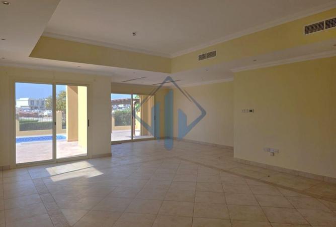 54392802 - صورة العقار 2