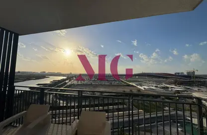 Apartment - 2 Bedrooms - 3 Bathrooms for sale in Waters Edge - Yas Island - Abu Dhabi