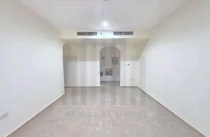 Apartment - 2 Bedrooms - 2 Bathrooms for rent in Fire Station Road - Muwaileh - Sharjah