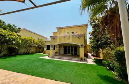 Villa - 4 Bedrooms - 5 Bathrooms for rent in District 4 - Jumeirah Park - Dubai