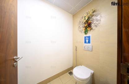 Office Space - Studio - 5 Bathrooms for rent in Jumeirah Bay X2 - Jumeirah Bay Towers - JLT Cluster X - Jumeirah Lake Towers - Dubai
