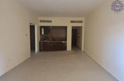 Apartment - 3 Bedrooms - 3 Bathrooms for rent in Emerald A - Al Barsha 1 - Al Barsha - Dubai