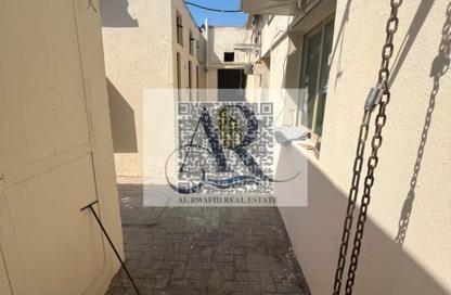سكن عمال - استوديو - 8 حمامات للايجار في مبنى الياسمين 3 - المنطقة الصناعية رقم 6 - المنطقة الصناعية بالشارقة - الشارقة