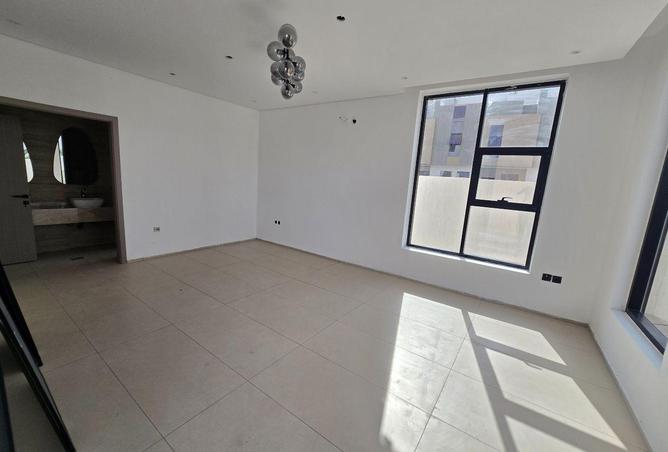 78992378 - Property Image 3