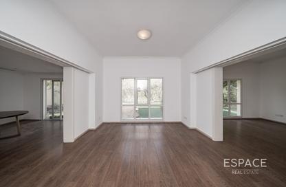 Villa - 4 - 4 for rent in Meadows 4 - Meadows - Dubai Villa - 4 - 4 for rent in Meadows 4 - Meadows - Dubai
