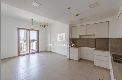 Apartment - 2 - 2 for rent in Zahra Breeze Apartments 3A - Zahra Breeze Apartments 3 - Zahra Breeze Apartments - Town Square - Dubai