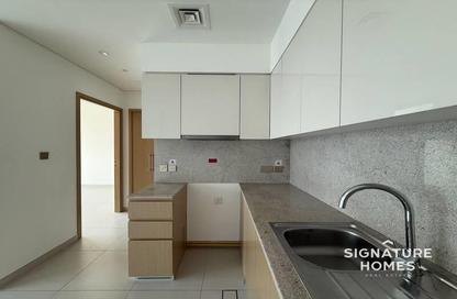 Apartment - 1 - 1 for rent in Burj Royale - Downtown Dubai - Dubai