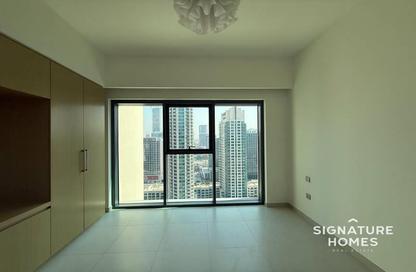 Apartment - 1 - 1 for rent in Burj Royale - Downtown Dubai - Dubai