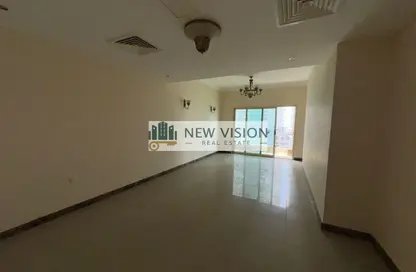 شقة - 2 غرف نوم - 4 حمامات للايجار في شارع التعاون الجديد - التعاون - الشارقة