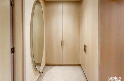 Apartment - 1 - 2 for rent in The Palm Tower - Palm Jumeirah - Dubai
