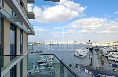 Apartment - 2 Bedrooms - 3 Bathrooms for rent in Seagate Building 1 - Seagate - Mina Rashid - Dubai