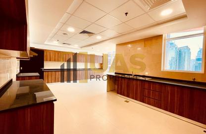 Apartment - 4 Bedrooms - 6 Bathrooms for rent in Escape Tower - Business Bay - Dubai Apartment - 4 Bedrooms - 6 Bathrooms for rent in Escape Tower - Business Bay - Dubai