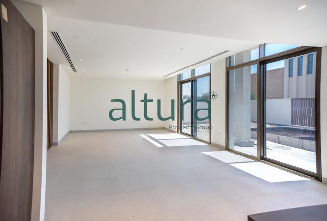 135649170 - Property Image 3