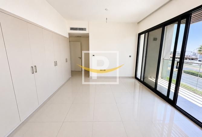 122929042 - Property Image 3