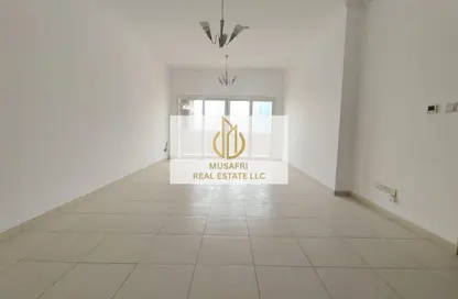 شقة - 2 غرف نوم - 3 حمامات للايجار في شارع التعاون الجديد - التعاون - الشارقة