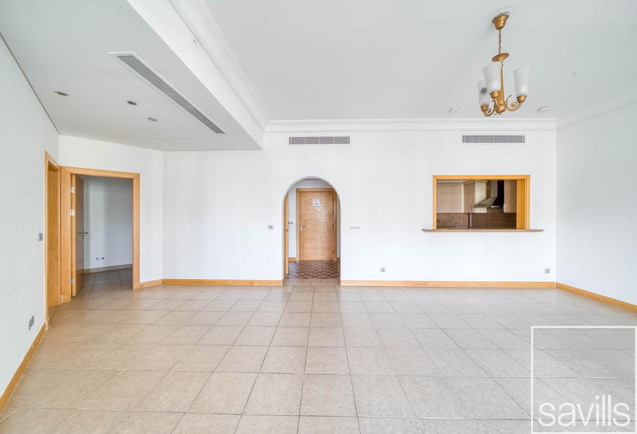 Luxurious 2-Bedroom Apartment| Private Pool Access