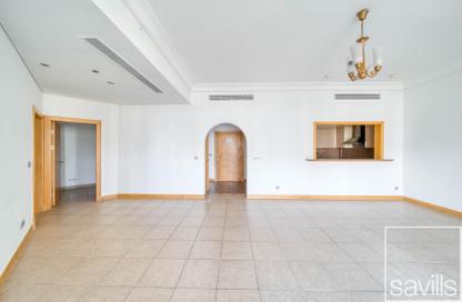 Apartment - 2 - 3 for rent in Al Khushkar - Shoreline Apartments - Palm Jumeirah - Dubai