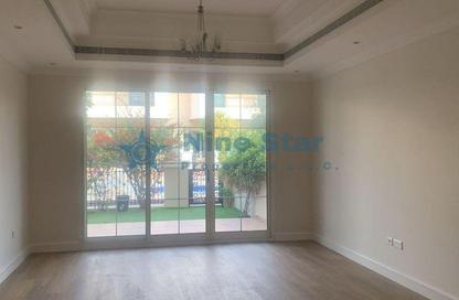 Villa - 4 Bedrooms - 5 Bathrooms for rent in Umm Suqeim 2 Villas - Umm Suqeim 2 - Umm Suqeim - Dubai Villa - 4 Bedrooms - 5 Bathrooms for rent in Umm Suqeim 2 Villas - Umm Suqeim 2 - Umm Suqeim - Dubai