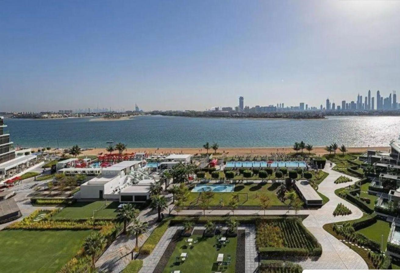 4BR Furnished | Beach Access | Penthouse Duplex photo 5
